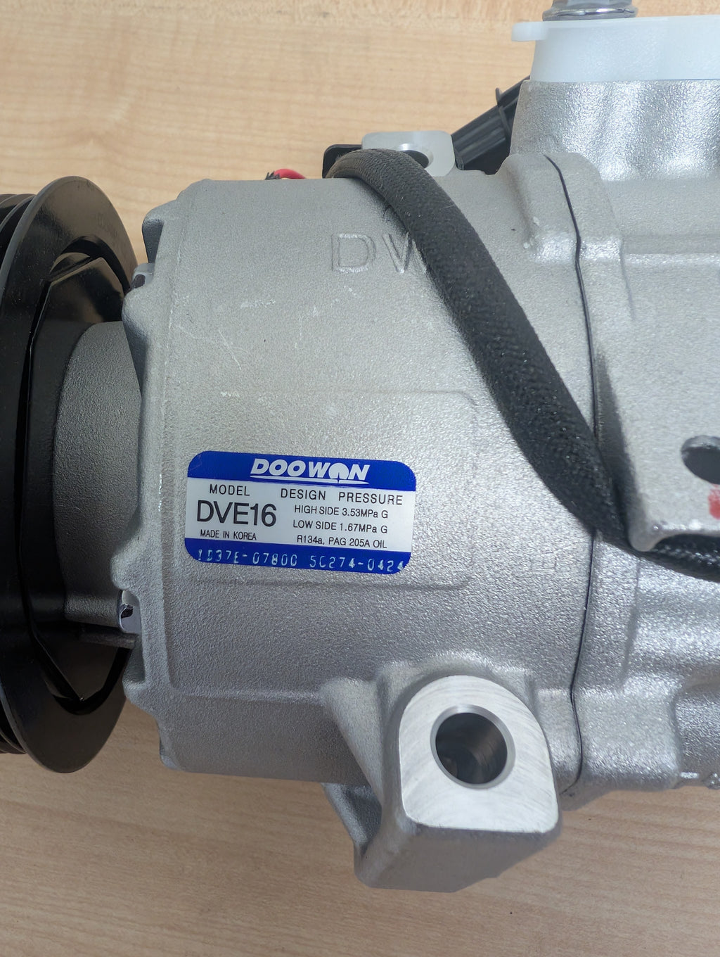 Halla / JAS Oceania 12V DVE16 A/C Compressor (A09-0677GQ)