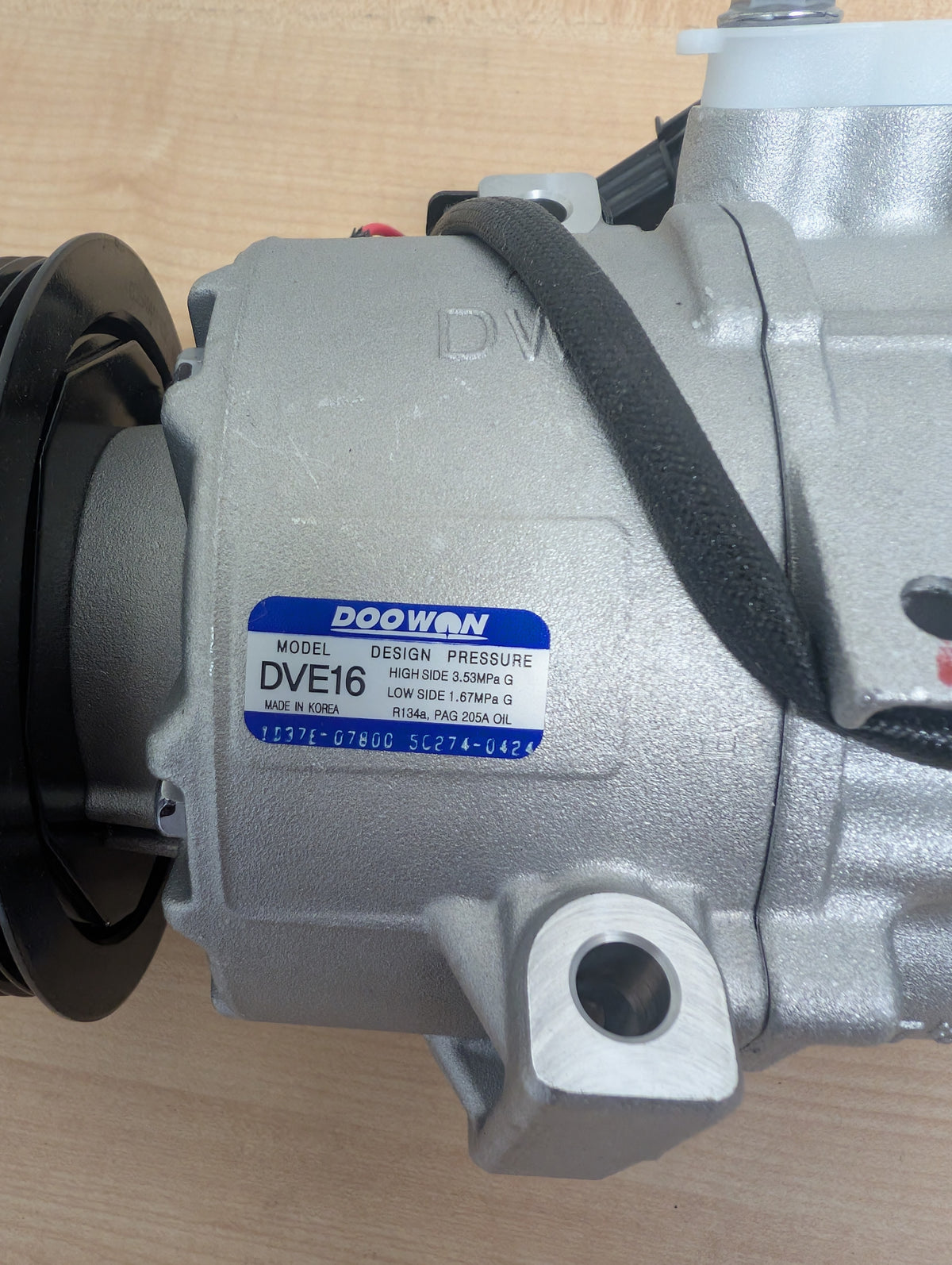 Halla / JAS Oceania 12V DVE16 A/C Compressor (A09-0677GQ)