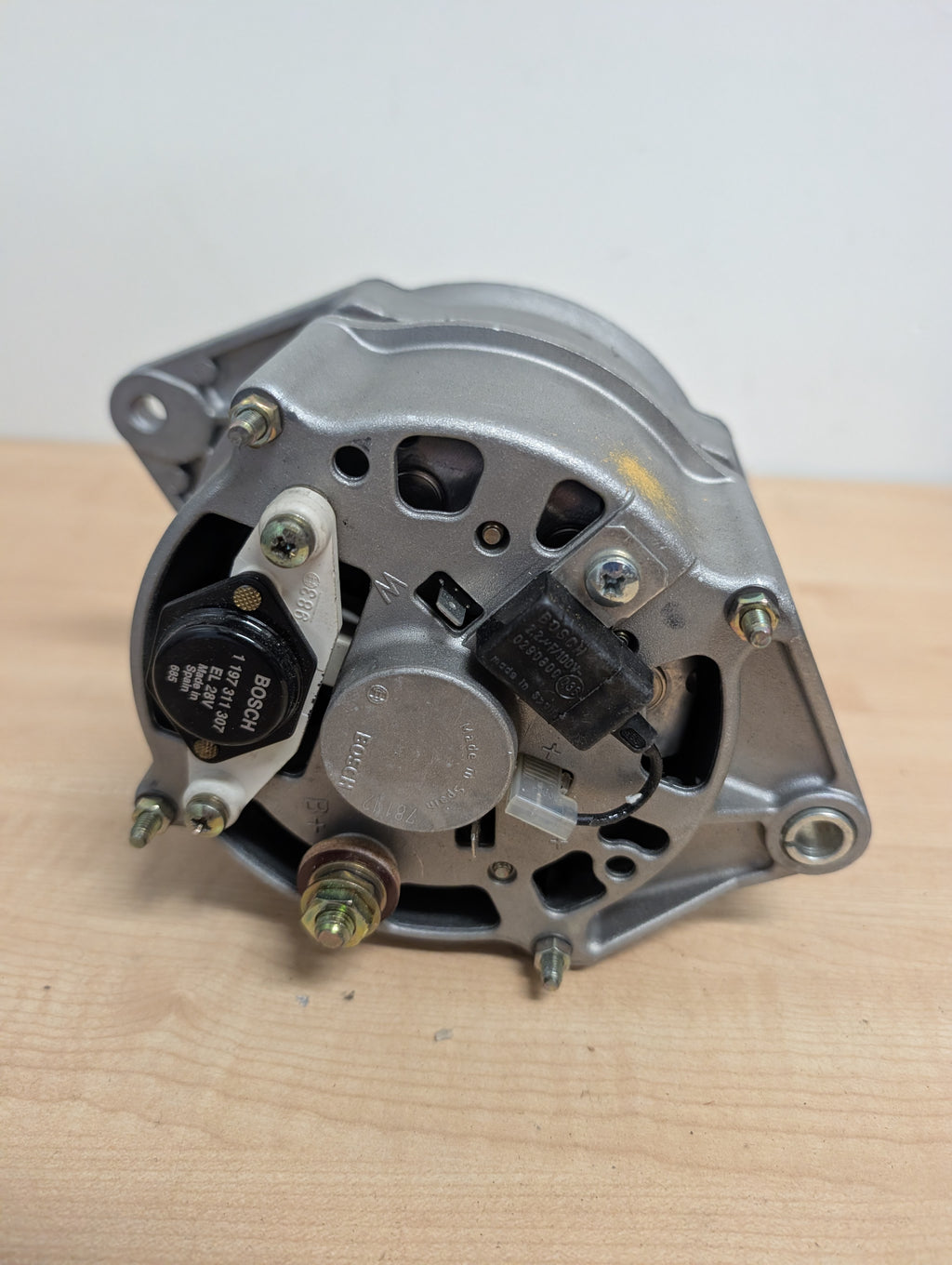 Genuine Bosch 24V 55A Universal Heavy-Duty Alternator (BXU2455A)