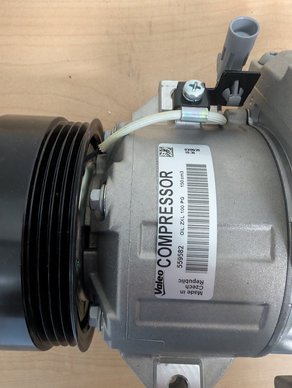 Valeo / Jayair 12V A/C Compressor (559582 / CM9074)