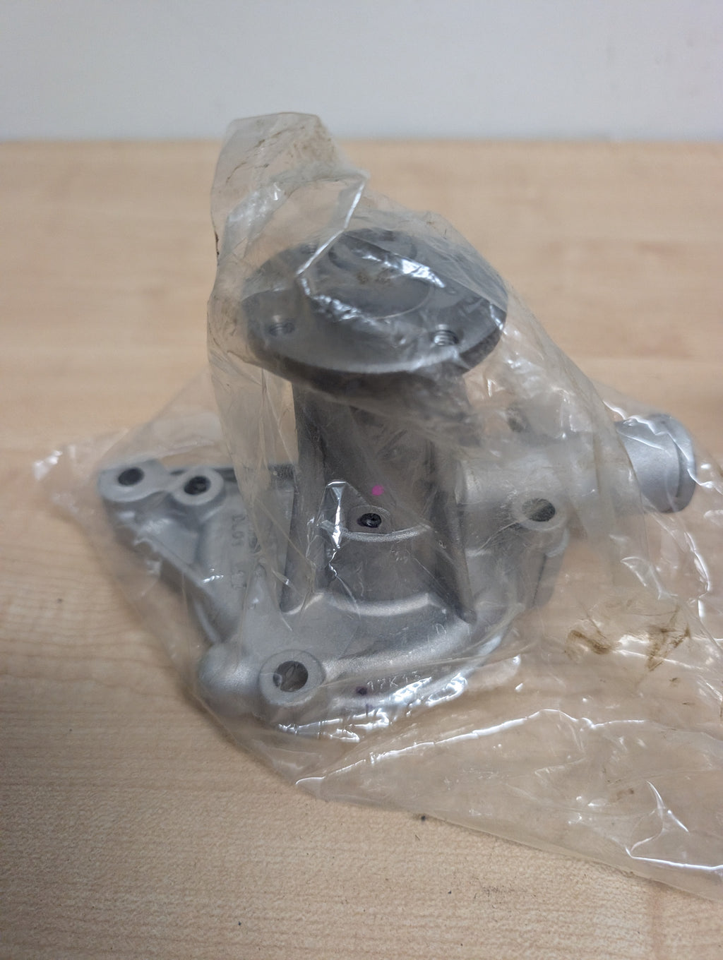 GMB Heavy-Duty Engine Cooling Water Pump (WP3709 / GWMZ-37A)