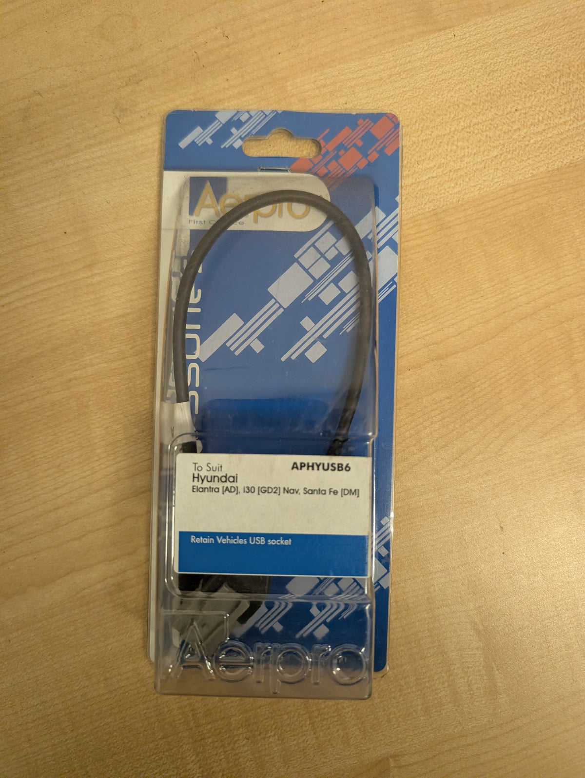 APHYUSB6: USB RETENTION TO SUIT HYUNDAI
